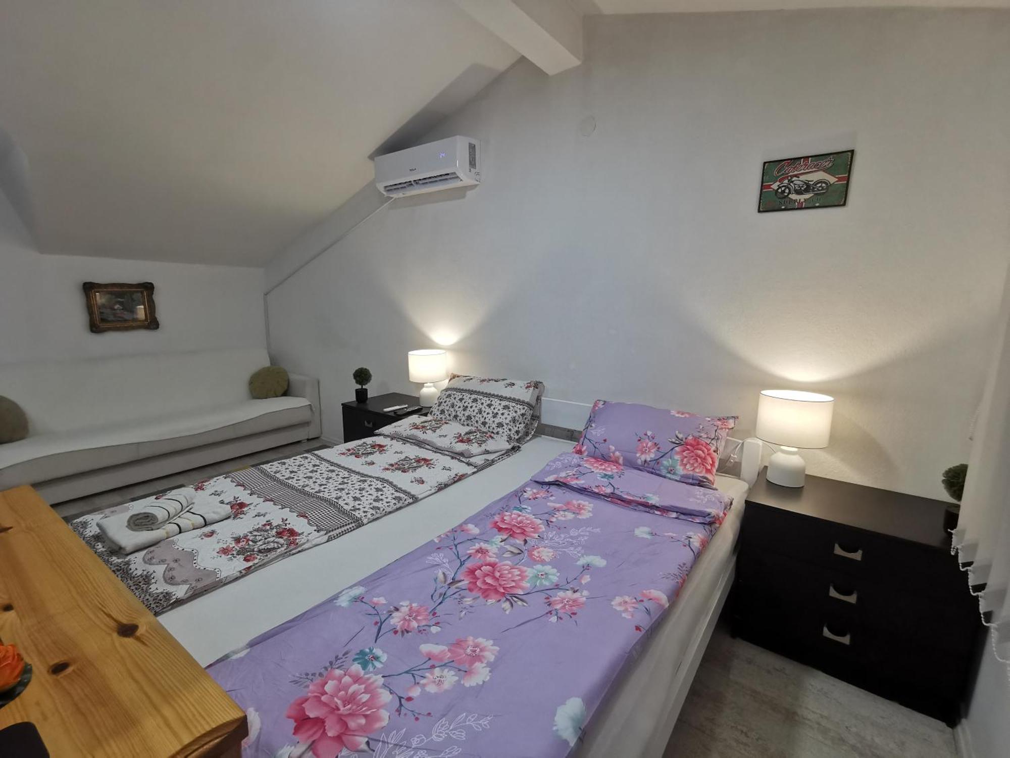 White Apartment Sarajevo - Free Parking ภายนอก รูปภาพ