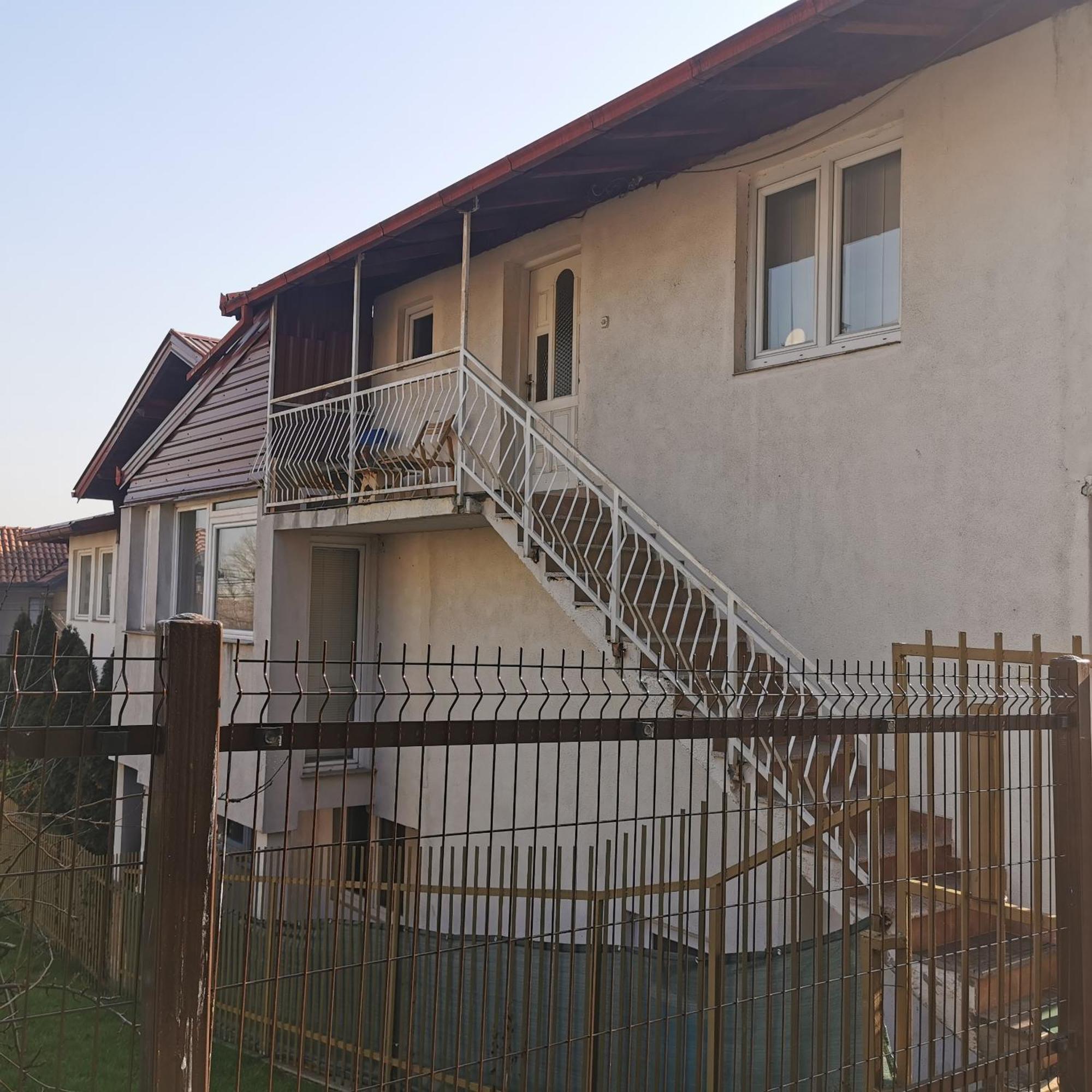 White Apartment Sarajevo - Free Parking ภายนอก รูปภาพ